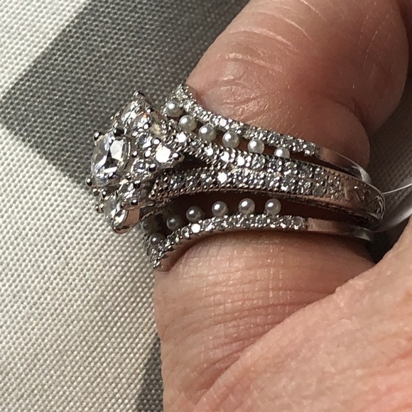 🚨50% off! Delicate Pearl, 5A CZs & Sterling 2 ring guard set! See all pictures - Picture 15 of 16